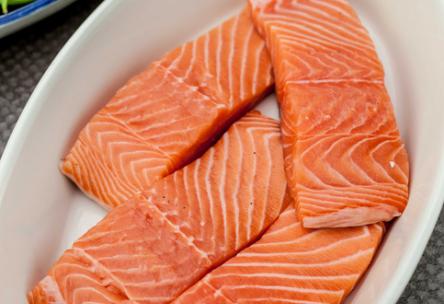 Chile-Roasted Salmon and Cauliflower